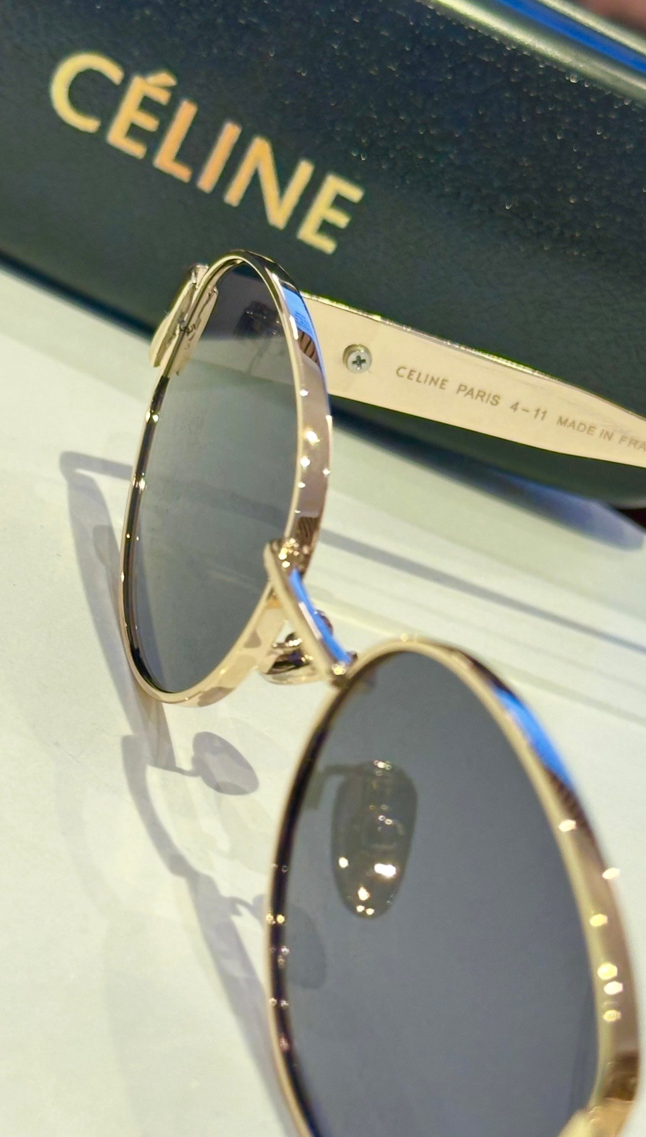 Lunettes de soleil Celinee - Collection Triomphe – Image 3